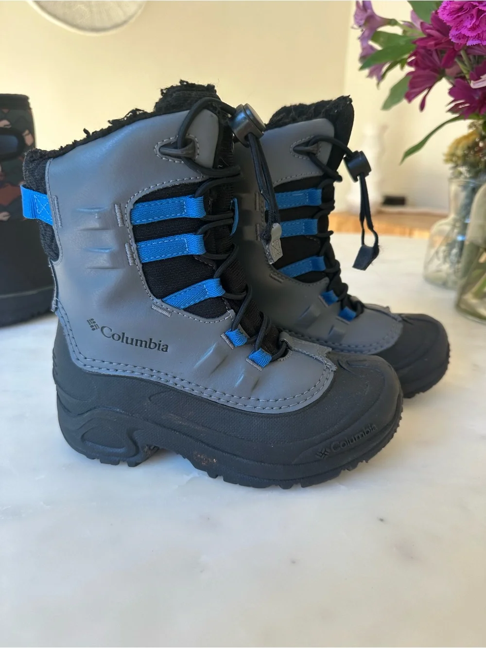 Columbia Black Gray Kids Snow Boots with Blue Accents